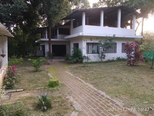 Hostal Isai Ambalam Guest House