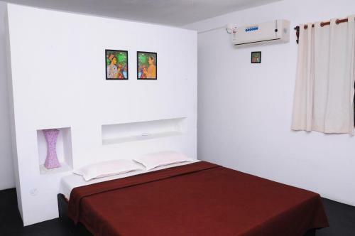 Hostal Villa Anna Pondy