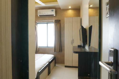 Hotel Pavitra