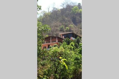 Hostal Holistic Stay With Yoga Sessions