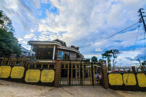 Villa Hilltop-view Studio Home In Shillong