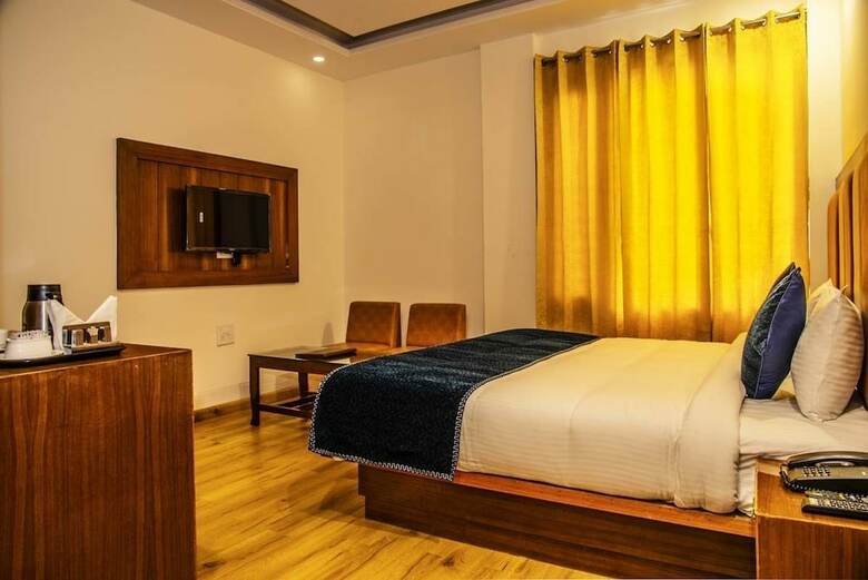 Hotel Jade Vine Resort