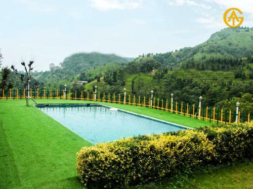 Hotel Tag Resorts Oakwood Hamlet Shoghi