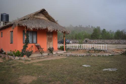 Hotel Sunshine Farms And Resort