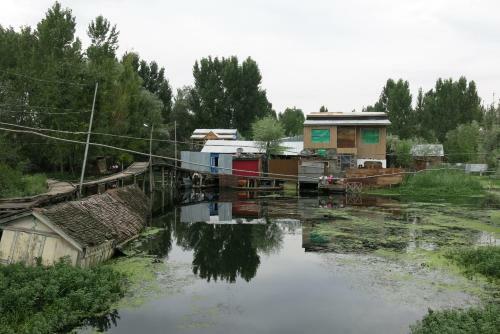 Hotel Houseboat Shamus Maqbool