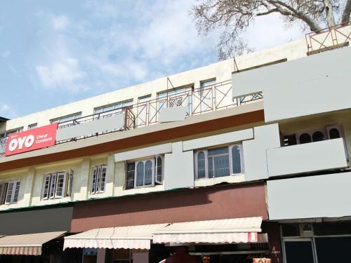 Hotel Oyo 16066 Chinar Comforts
