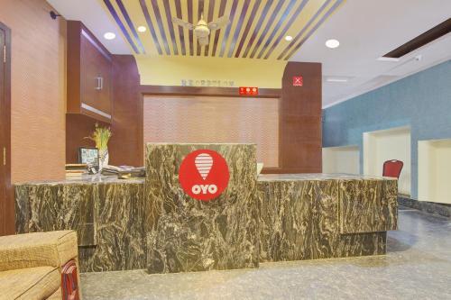 Hotel Oyo 8618 Mourya Grand