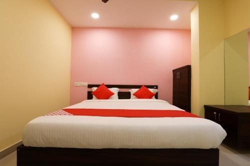 Hotel Oyo 13569 Virat Residency