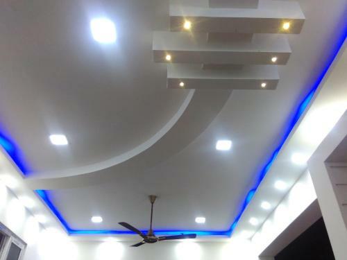 Hotel Gayathri & Lodges