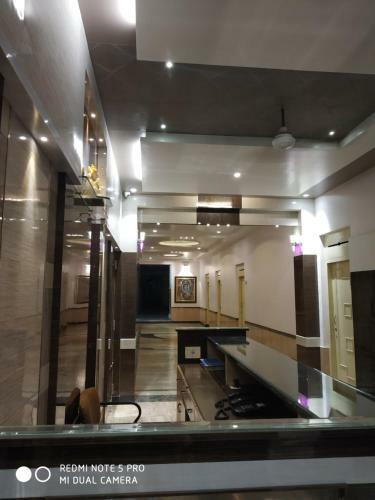 Hotel Krishna Lodge