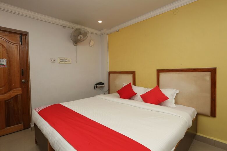 Hotel Oyo 22950 Royal Grand