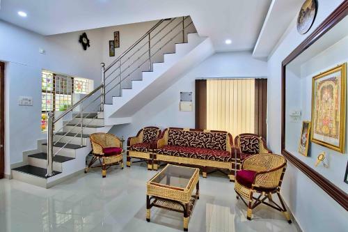 Hostal Rams Guest House Near Kims Hospital