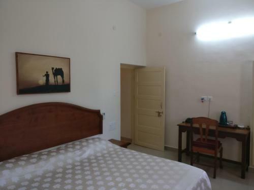 Hotel Safire Residency