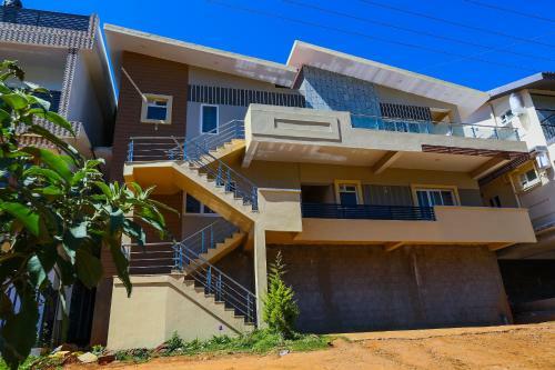 Villa Modern 2bhk Stay In Ooty Town
