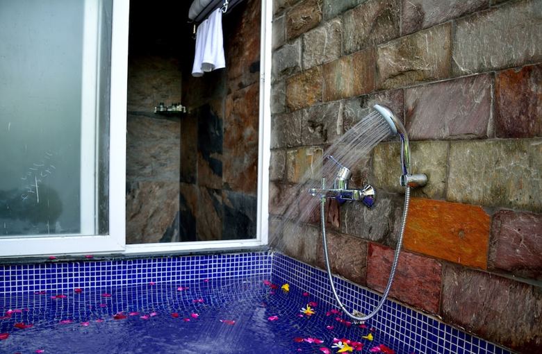 Hotel Bamboo Saa Resort & Spa
