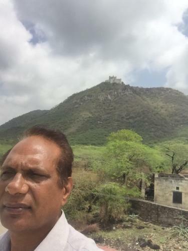 Hotel Shivam Paying Guest House,u