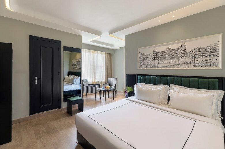 Hotel Viaan