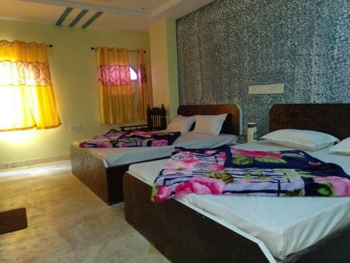 Hotel Gokul Palace