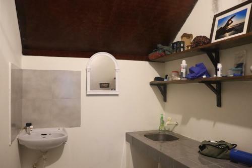 Short Giraffe Hostels - Varkala Beach