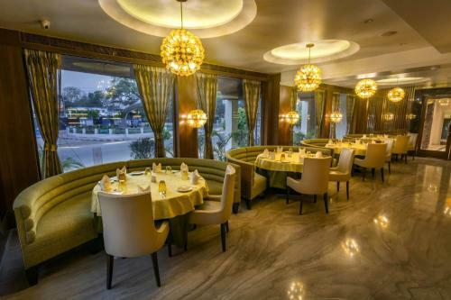Hotel The India Benares