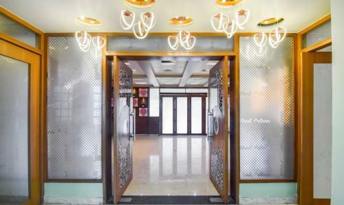 Saffron Hotel
