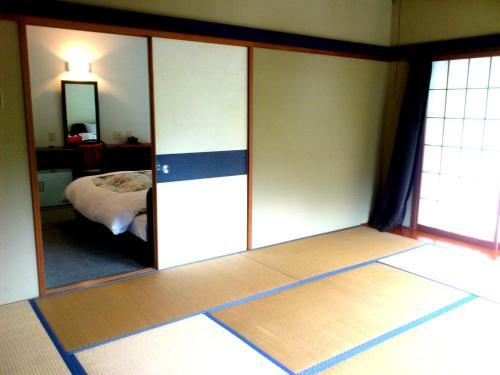 Tenjin Lodge