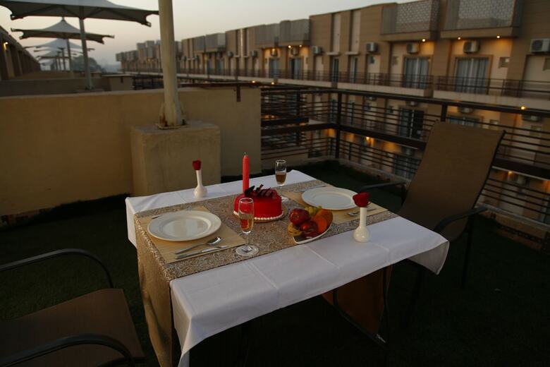 Hotel Anandam Clarks Inn Suites Vrindavan