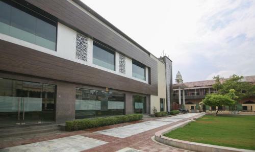 Hotel Yashogopal Resortico