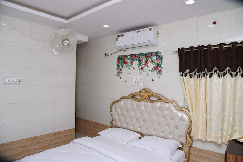 Hotel K N Gupta Residency