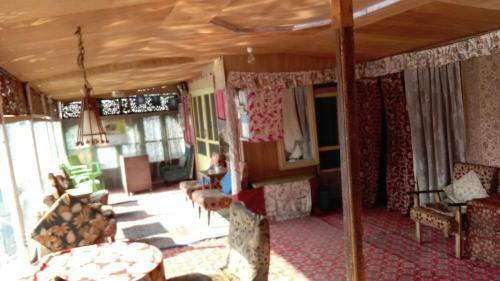 Hotel Island Homestay