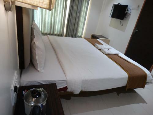 Hotel Abhishek Beach Resort And Spa