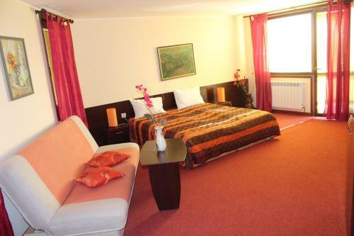 Hotel Elena
