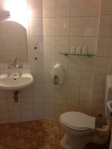 Hotel Pri Chakara
