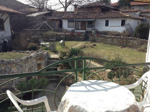Hostal Vanda Guest House