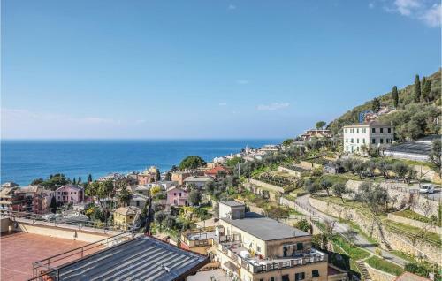 Two-bedroom Apartment In Pieve Ligure