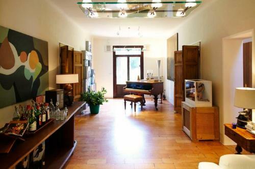 Bastia Villa Sleeps 9 Pool Air Con Wifi