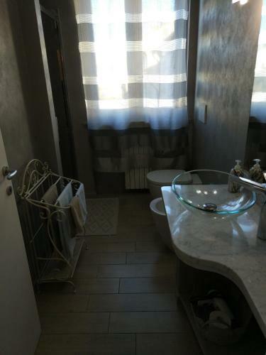 Hostal Marinella Guest House