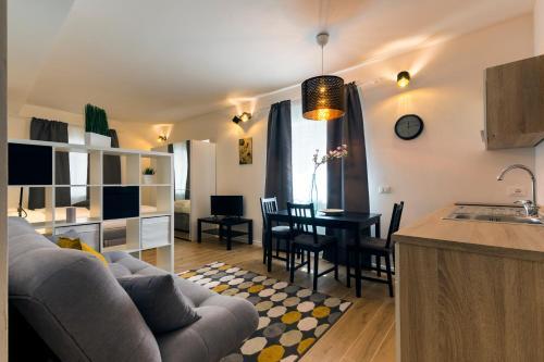 Emotion Living Design Apartment & Room