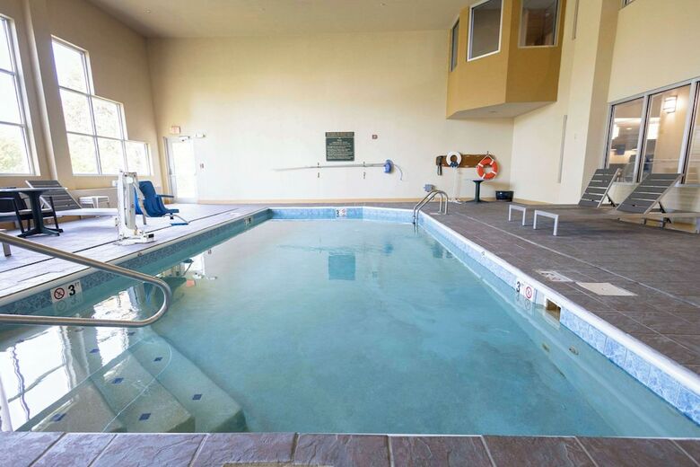 Hotel Comfort Suites