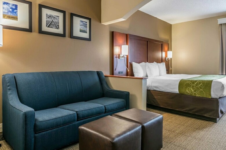 Hotel Comfort Suites