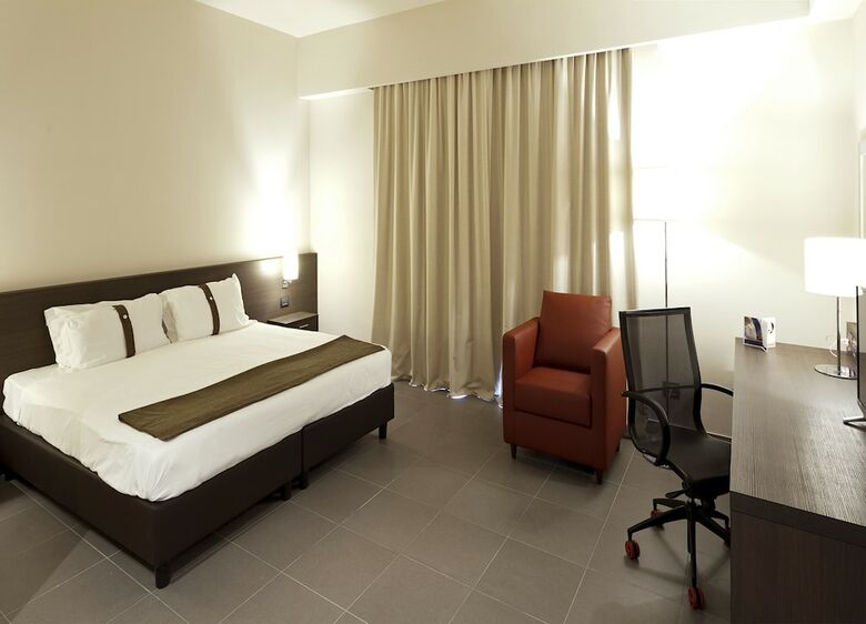 Hotel Tulip Inn Naples Airport