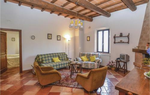 Four-bedroom Apartment In Montepulciano (si)