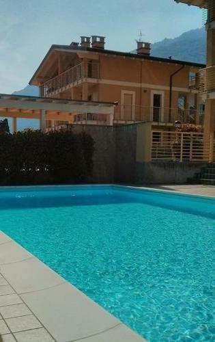 Apartamento Attico With Swimming Pool