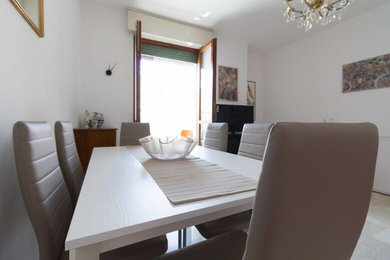 Manzoni Two-bedroom Apartment