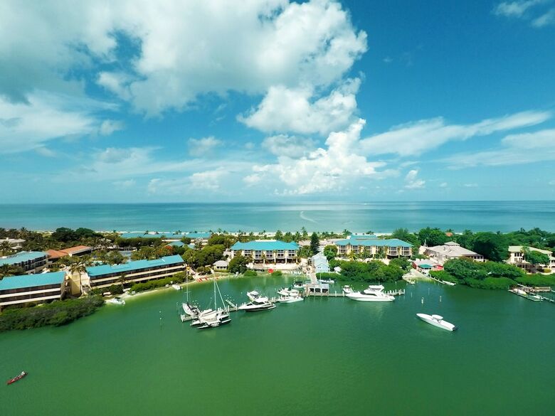 Hotel Tween Waters Island Resort & Spa