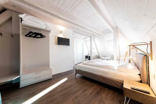 Hostal Guesthouse Zum Loewen