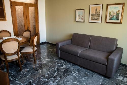Guestfriendly 607 - My Venice Apartment