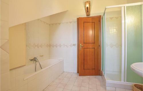 Four-bedroom Holiday Home In Alvignano Ce