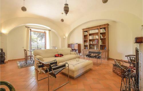 Four-bedroom Holiday Home In Alvignano Ce