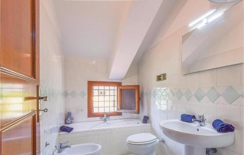 Three-bedroom Holiday Home In Alvignano Ce